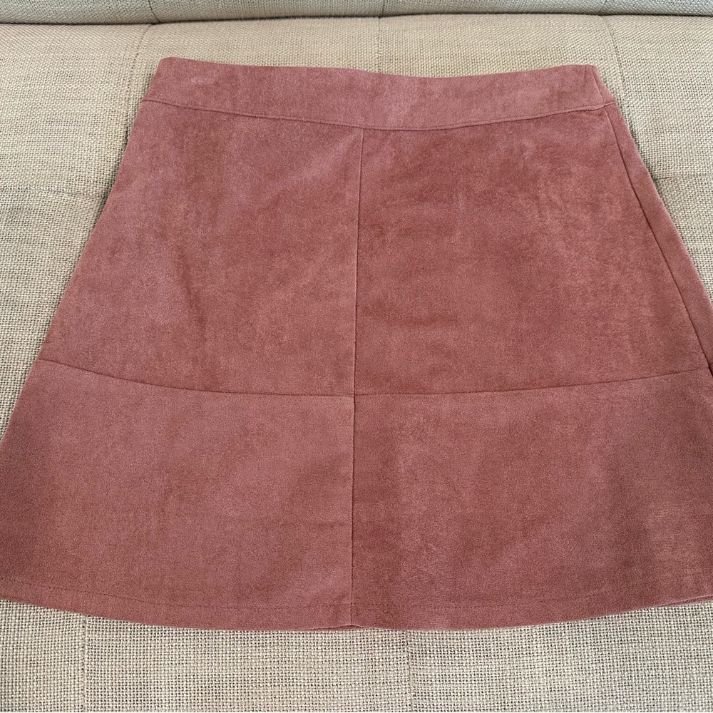 Lulu's A-Line Suede Skirt in Rosewood